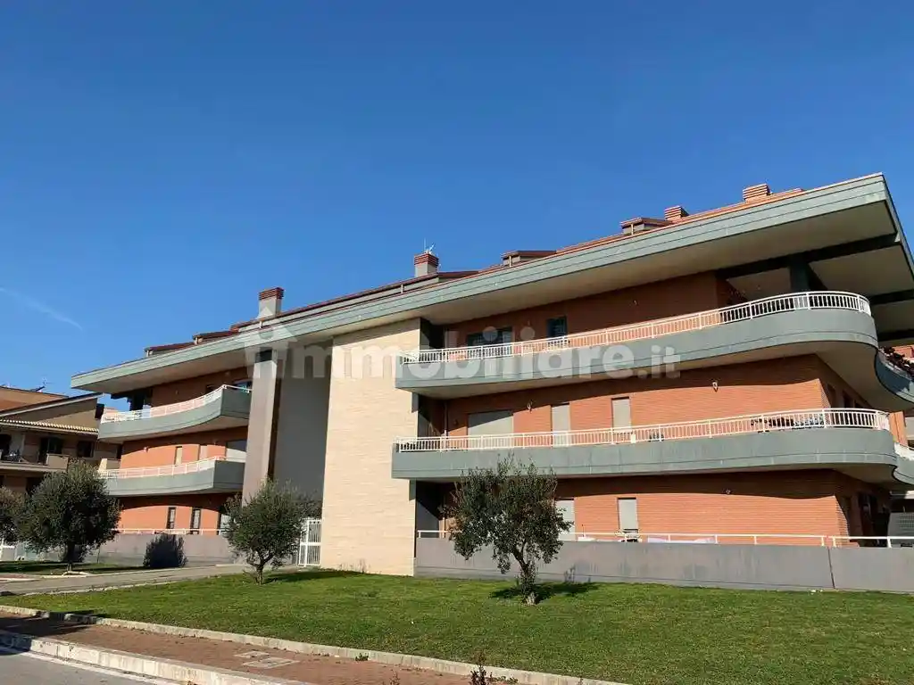 Appartamento in vendita a Aprilia