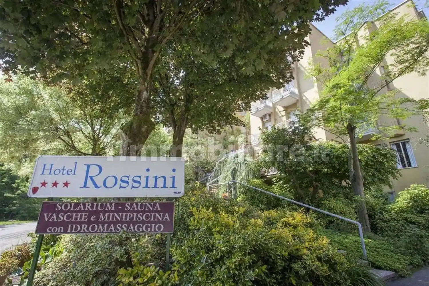 Palazzo - Edificio in vendita a Salsomaggiore Terme