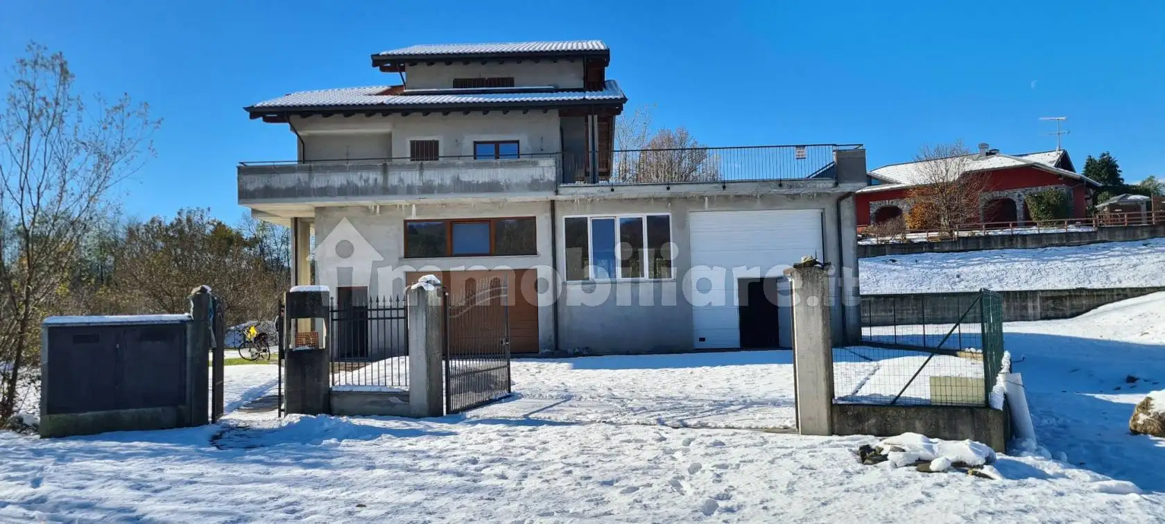 Villa in vendita a Bolzano Novarese