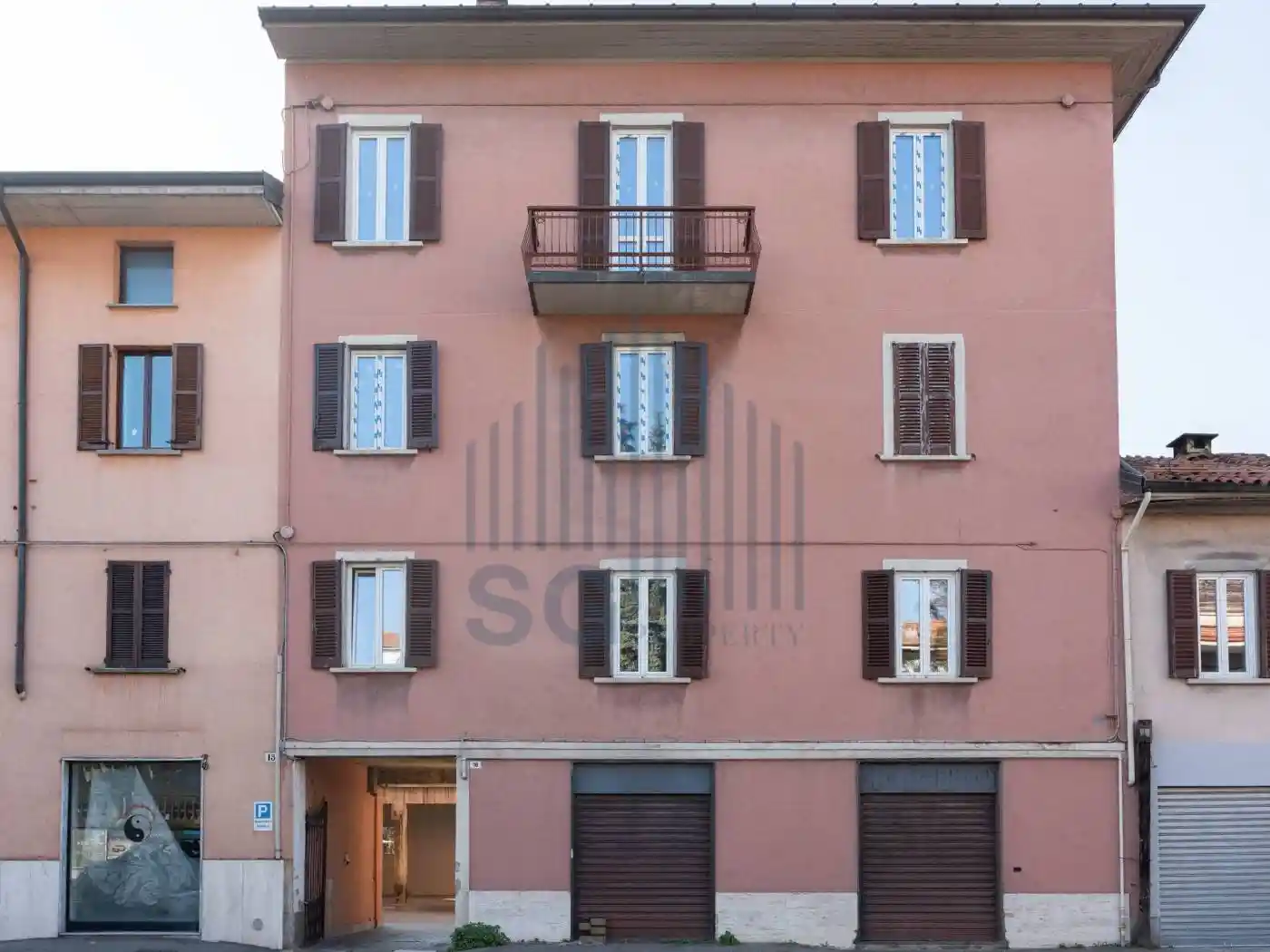 Palazzo - Edificio in vendita a Varese