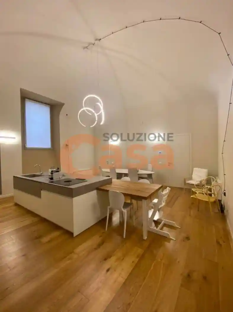 Appartamento in vendita a Piacenza