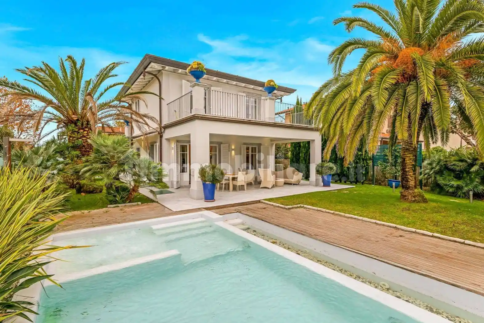 Villa in vendita a Forte dei Marmi