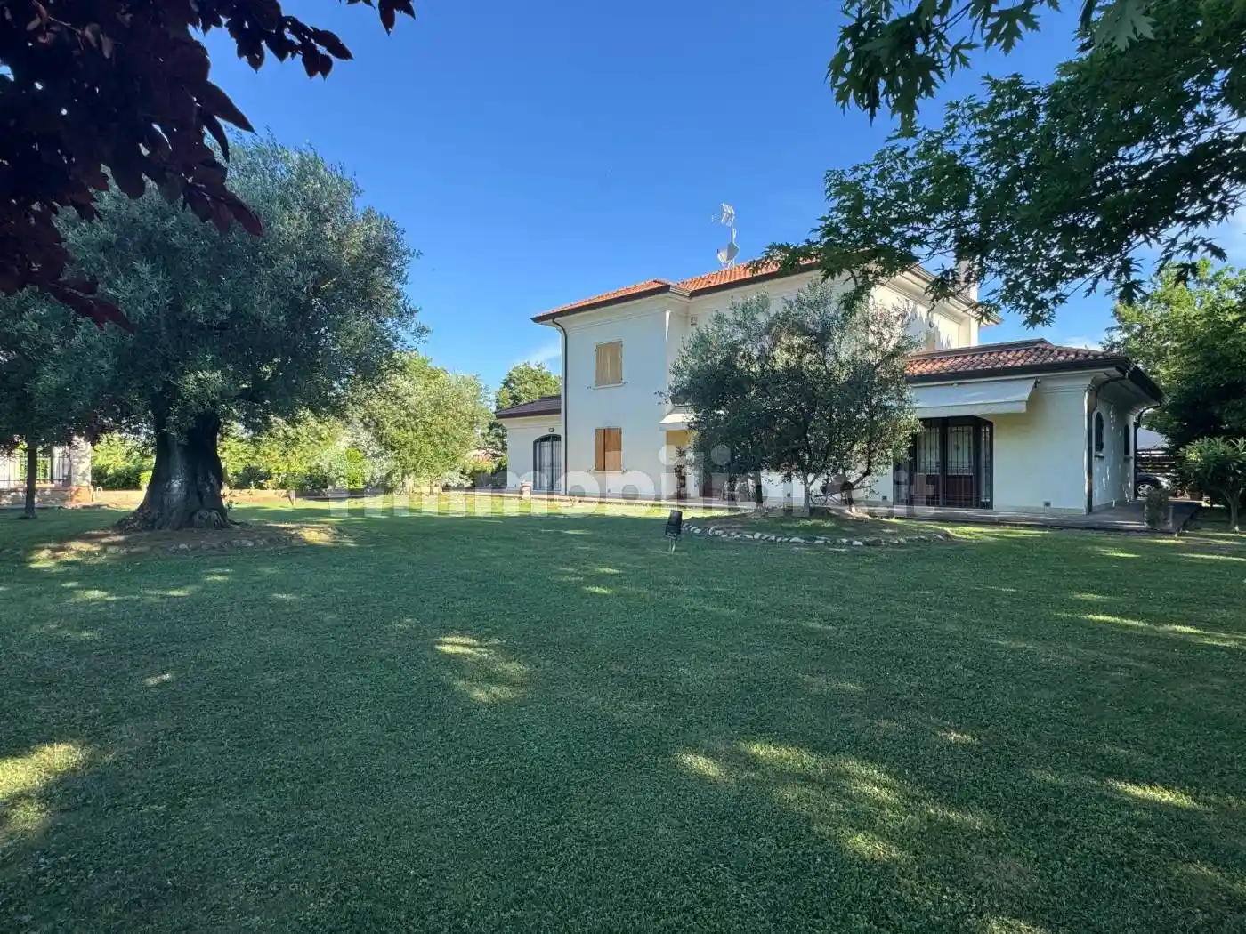 Villa in vendita a Santarcangelo di Romagna