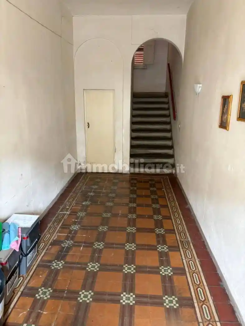 Casa indipendente in vendita a Capraia e Limite