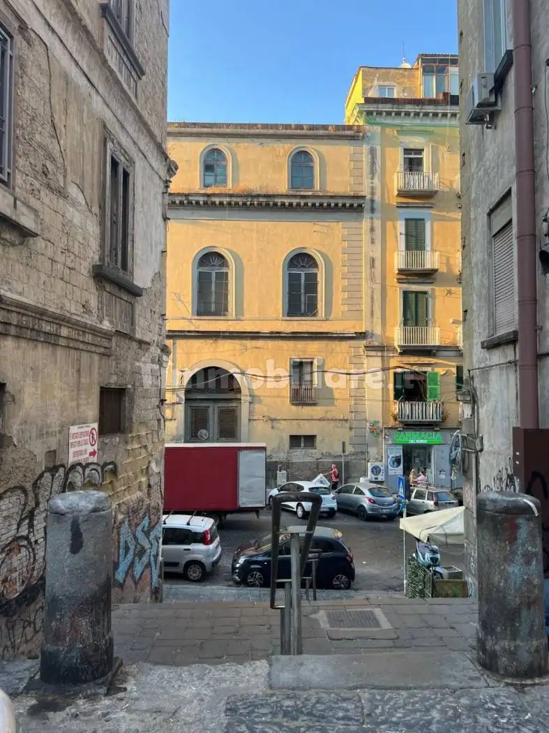 Appartamento in vendita a Napoli