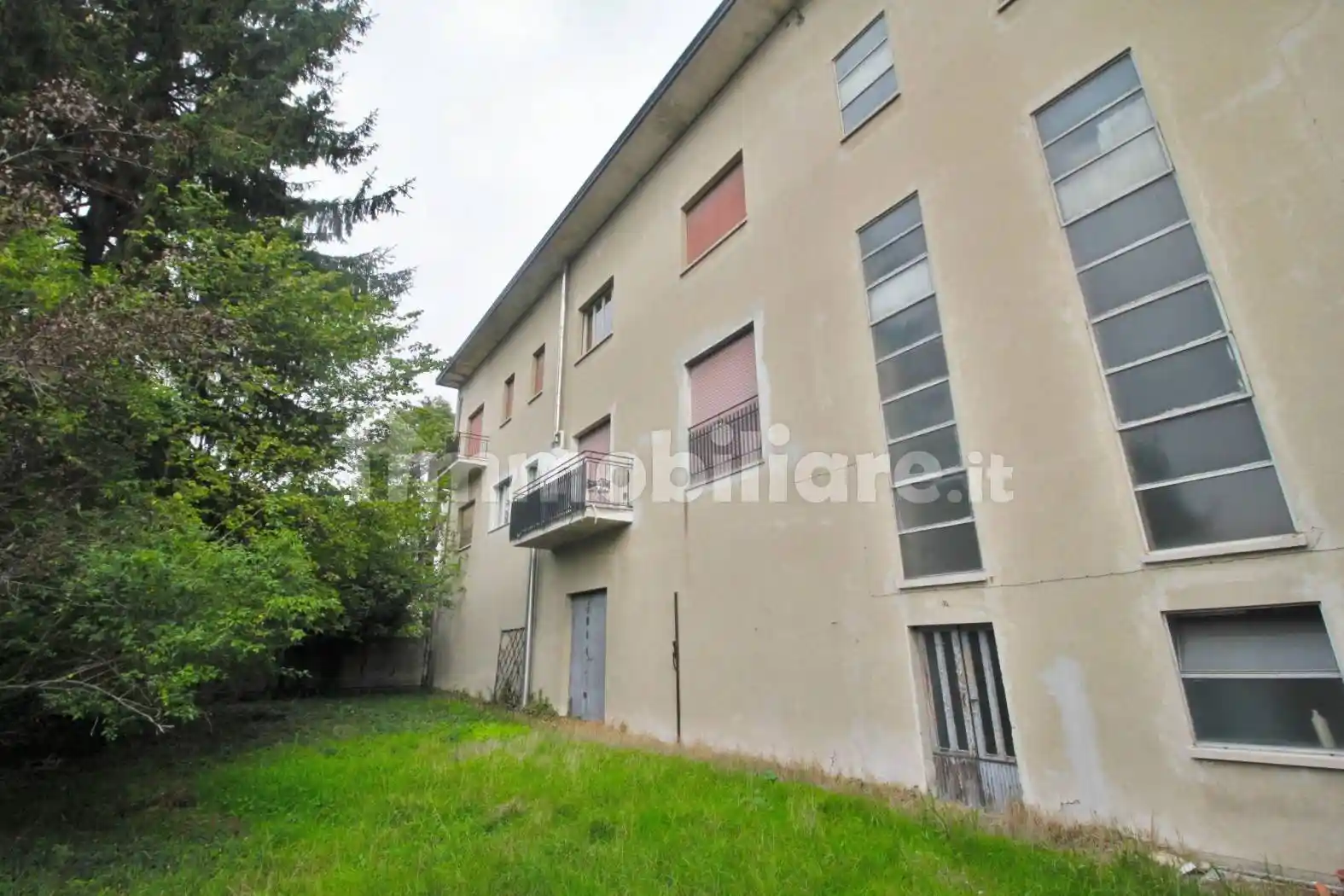 Palazzo - Edificio in vendita a San Vittore Olona