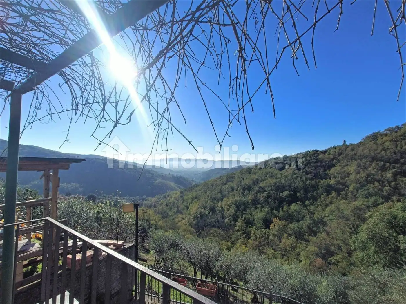 Casa indipendente in vendita a Pistoia