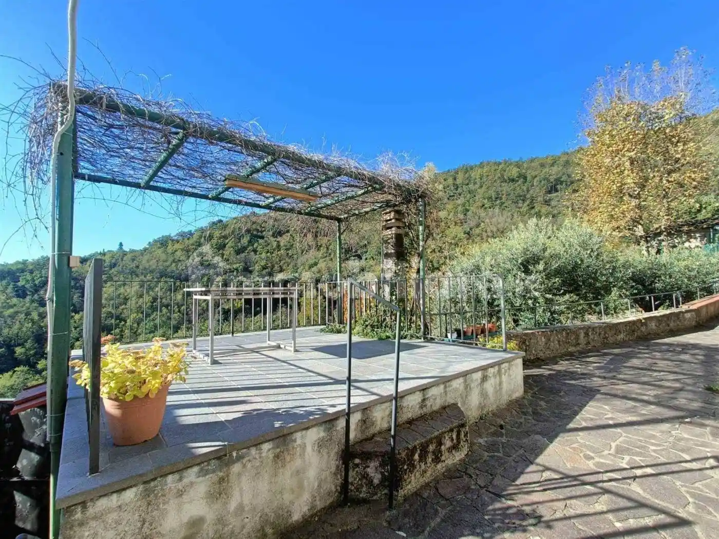 Terratetto unifamiliare 107 m², buono stato, Baggio, Pistoia - foto 2
