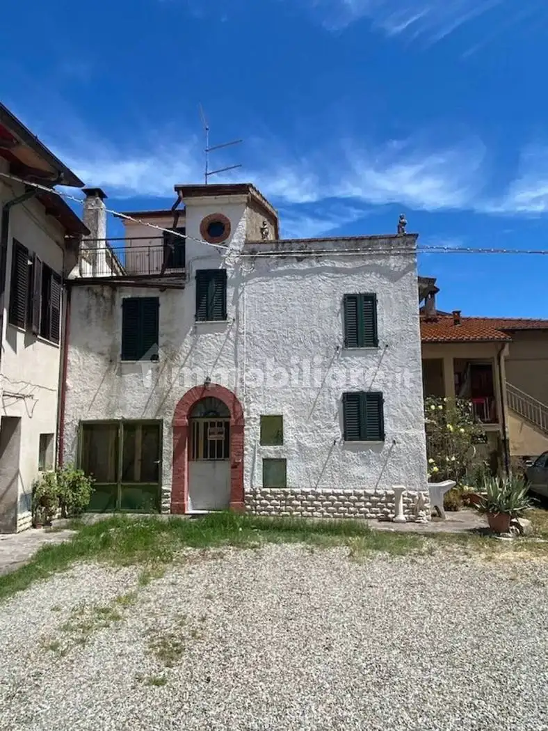 Casa indipendente in vendita a Castiglione del Lago