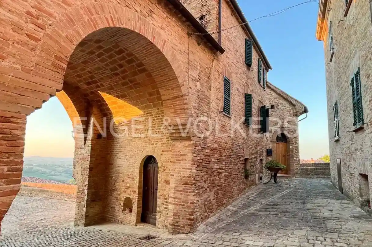 Appartamento in vendita a Arcevia