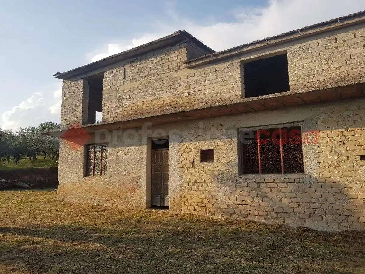 Casa indipendente in vendita a Cervaro