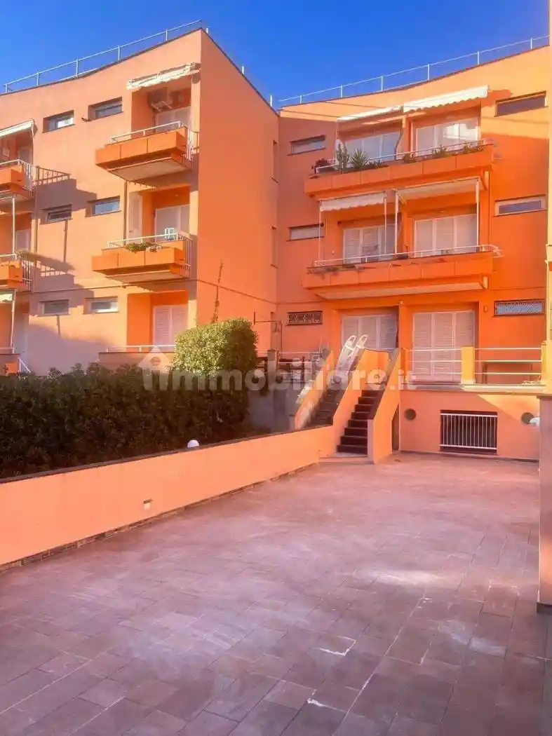 Appartamento in vendita a Varazze