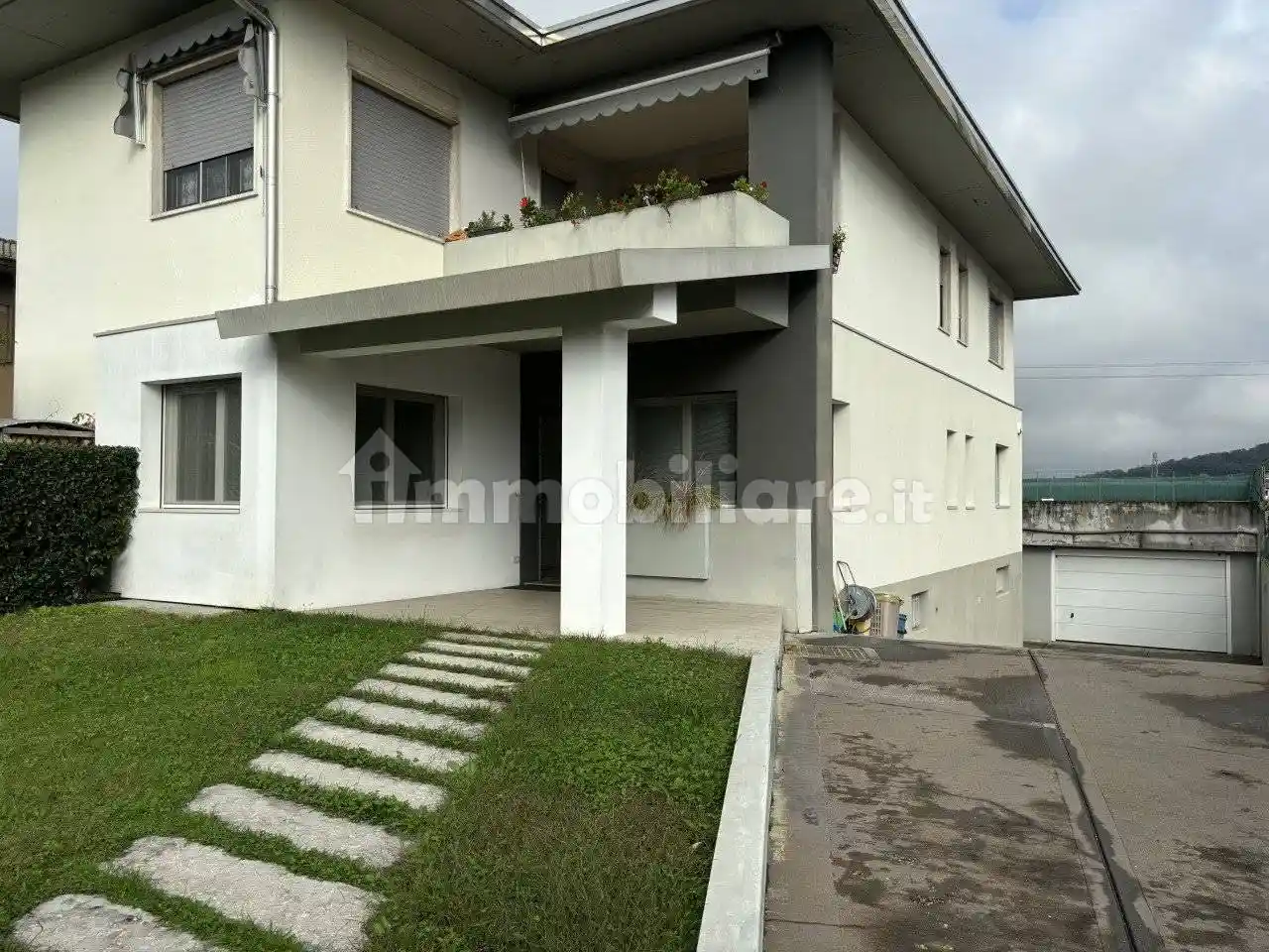 Villa in vendita a Montecchio Maggiore