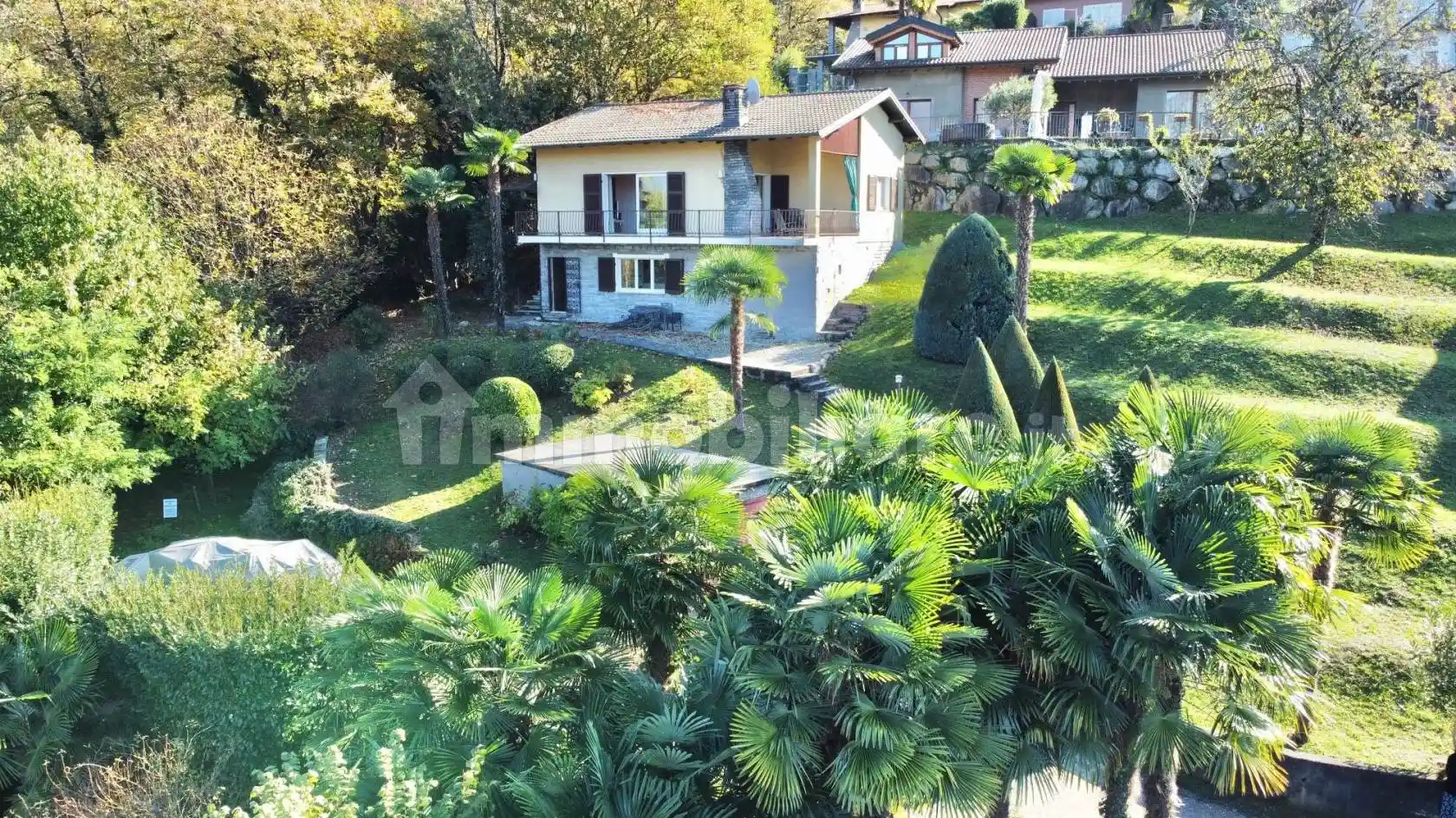 Villa in vendita a Porto Valtravaglia