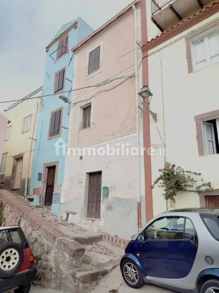 Casa indipendente in vendita a Bosa