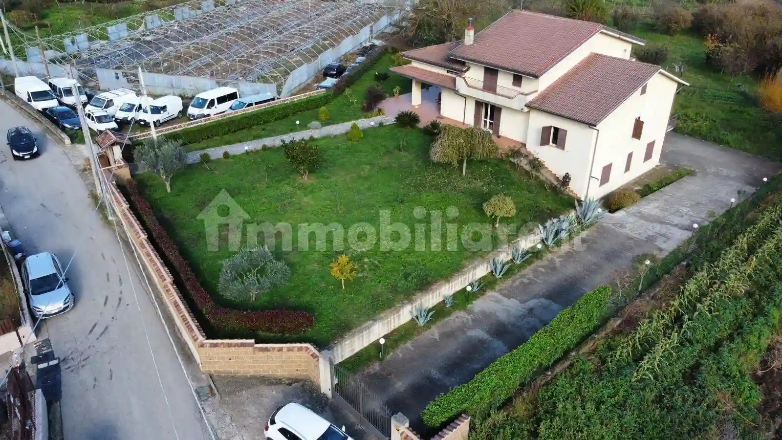 Villa - foto 2