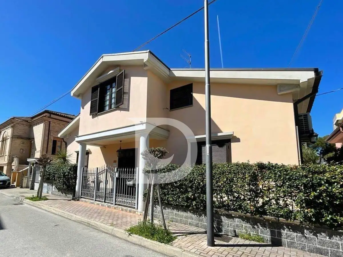 Villa in vendita a Pescara