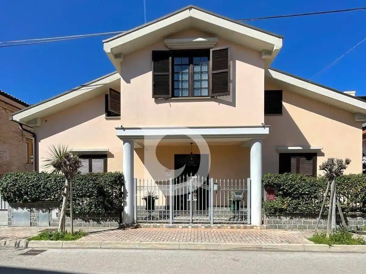 Villa unifamiliare via Ermete Brandimarte, Viale Bovio - Piazza Duca degli Abruzzi, Pescara - foto 2