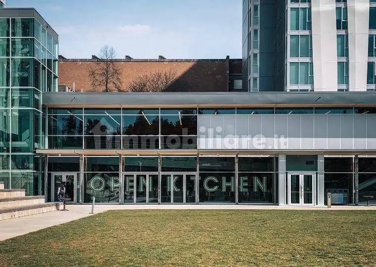 Palazzo - Edificio in vendita a Roma
