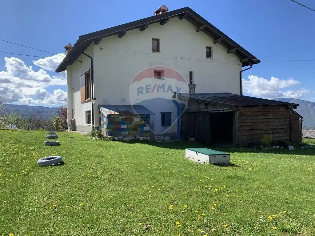 Appartamento via Mussera 159, Chies d'Alpago - foto 2