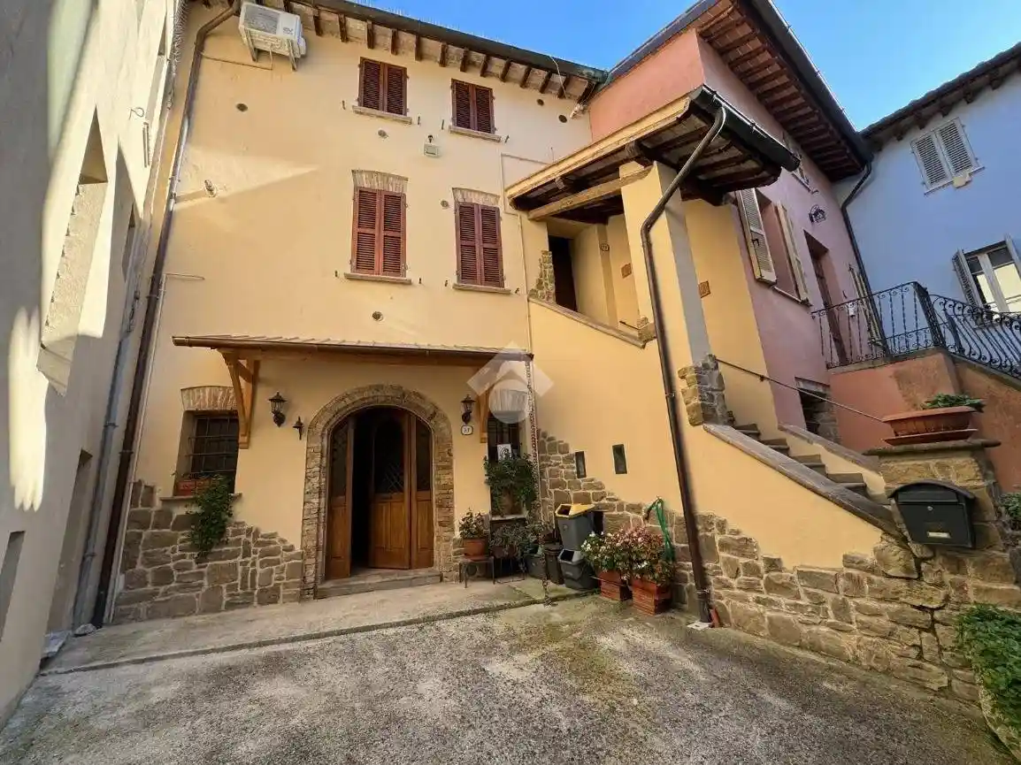 Casa indipendente in vendita a Cannara