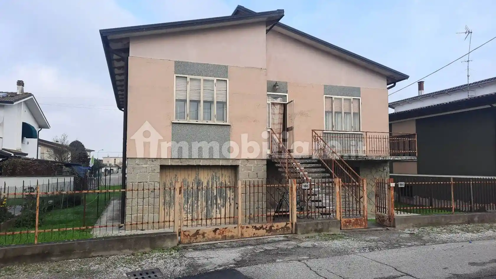 Villa in vendita a Polesella