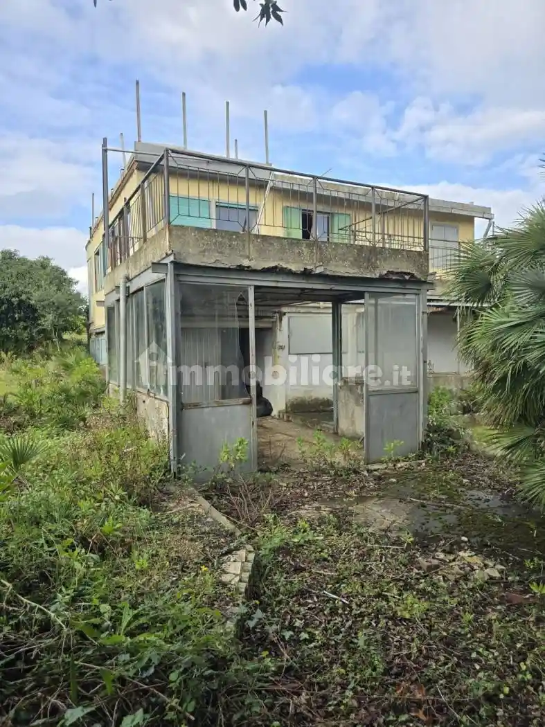 Villa in vendita a Nettuno