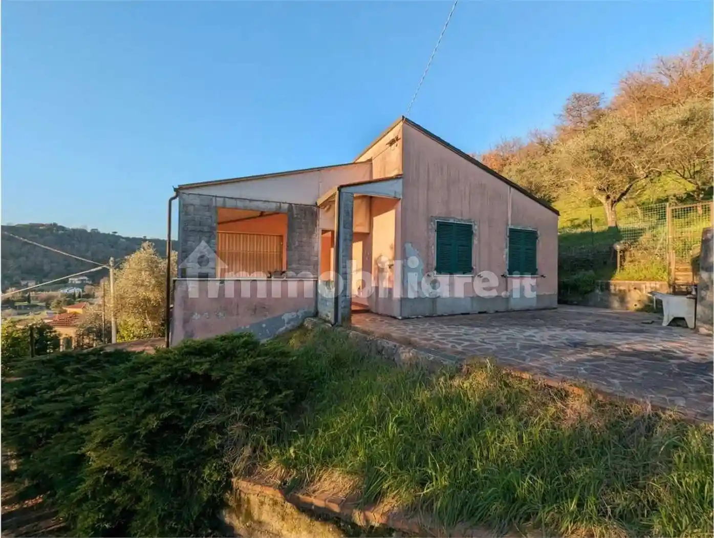 Villa in vendita a Sarzana