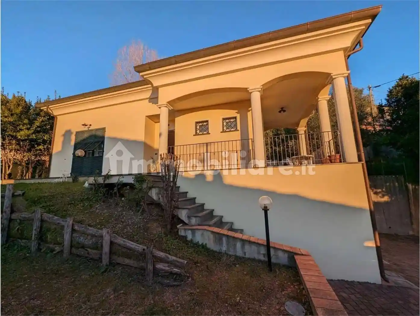 Villa in vendita a Sarzana