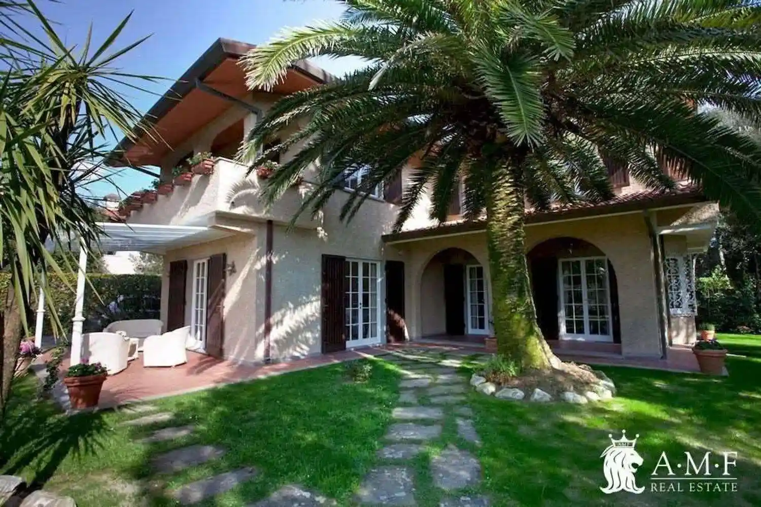 Villa in affitto a Forte dei Marmi