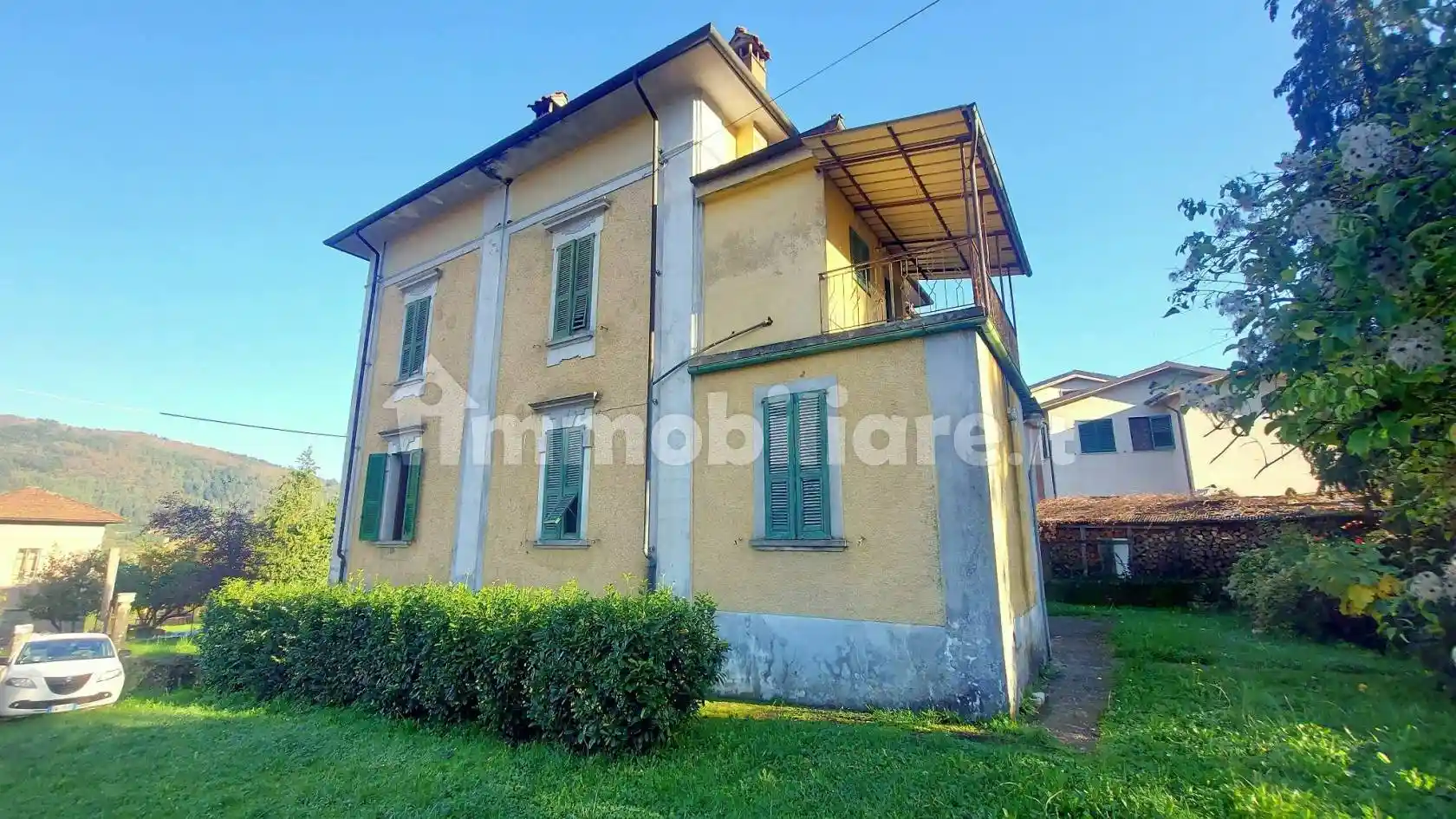 Villa in vendita a Camporgiano
