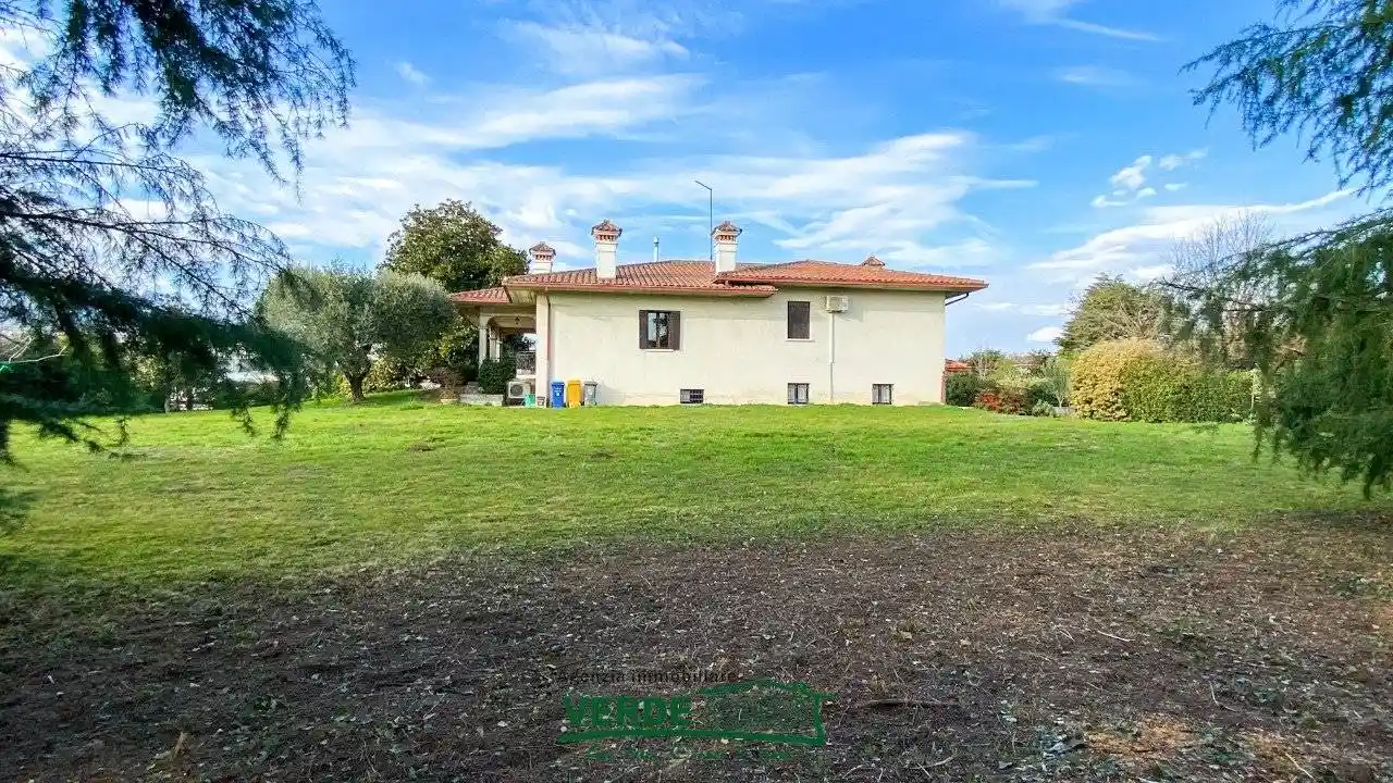 Villa in vendita a Fonte