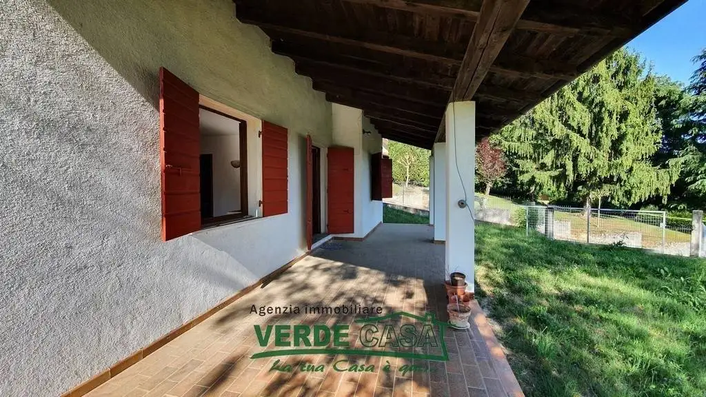 Villa in vendita a Monfumo