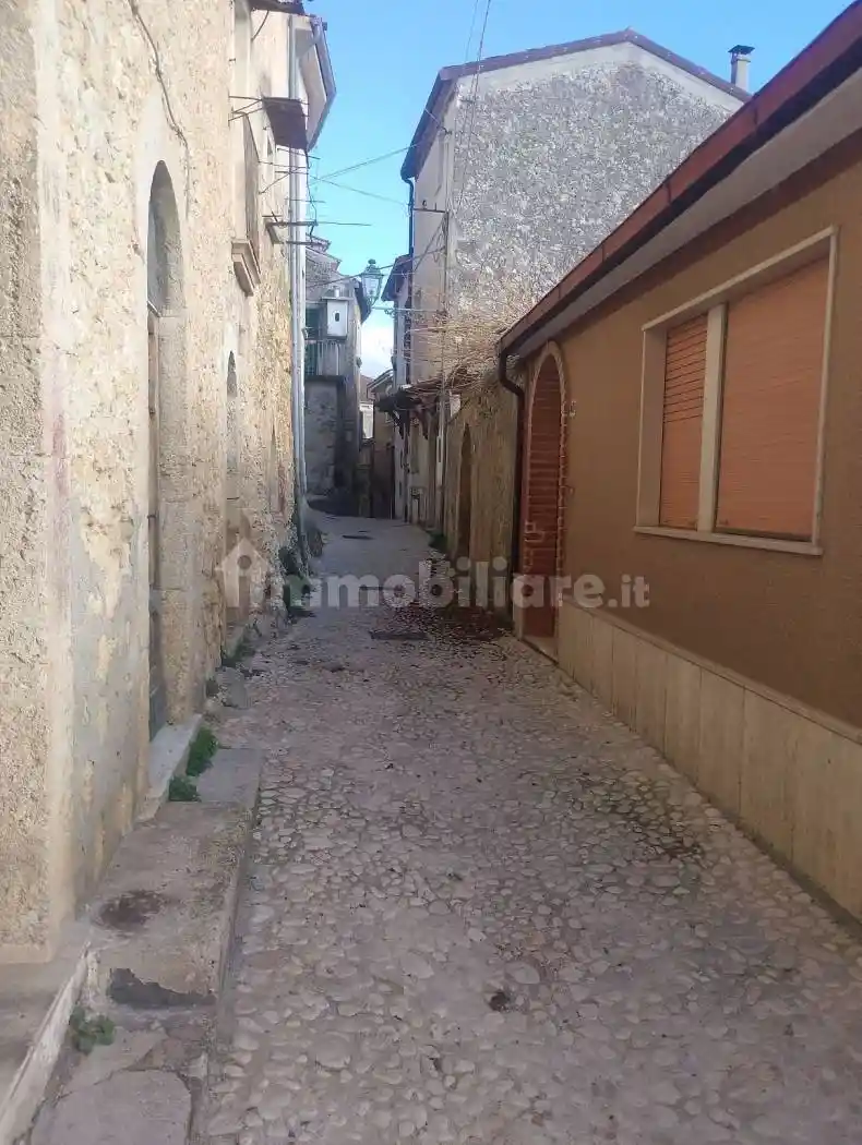 Palazzo - Edificio in vendita a Alvito