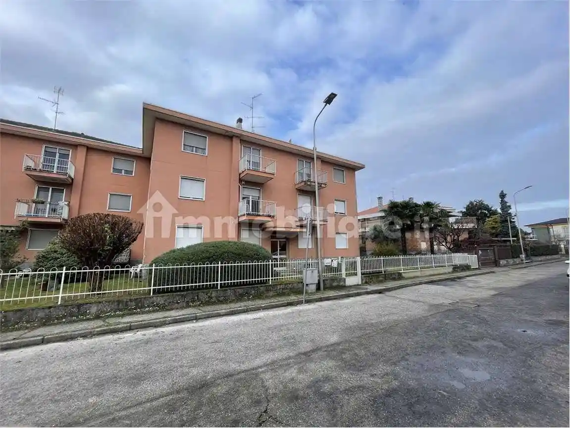 Appartamento in vendita a Cameri