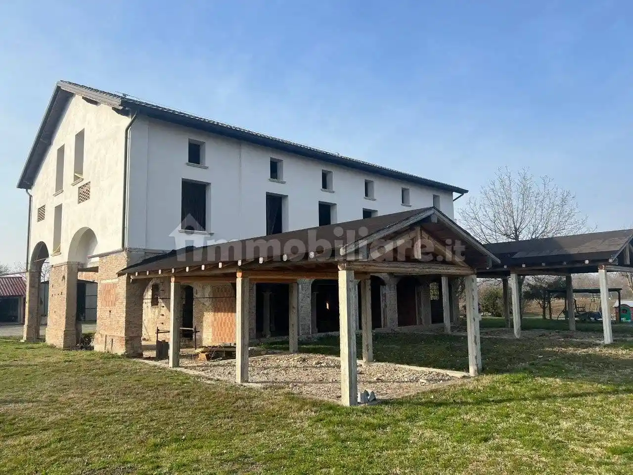 Rustico - Casale in vendita a Reggio Emilia