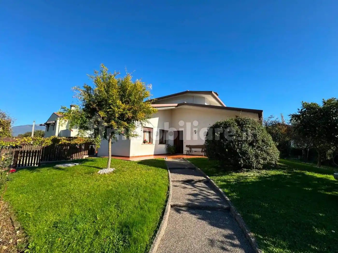 Villa unifamiliare via Guglielmo Oberdan, Centro, Cornuda - foto 2