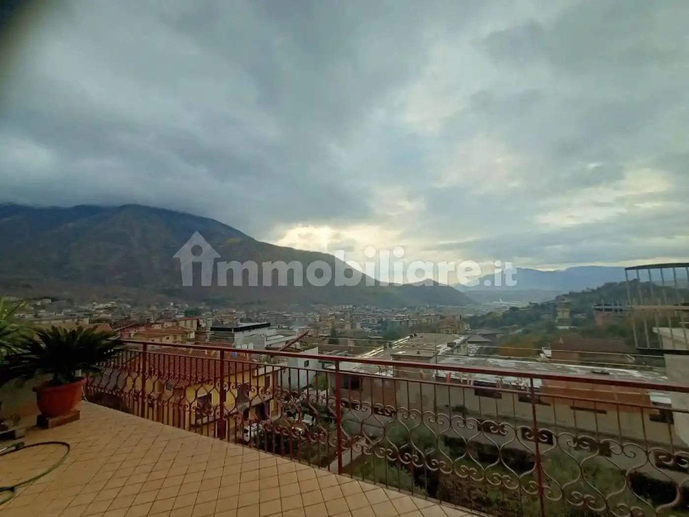 Villa a schiera 5 locali, ottimo stato, Centro, Solofra - foto 3