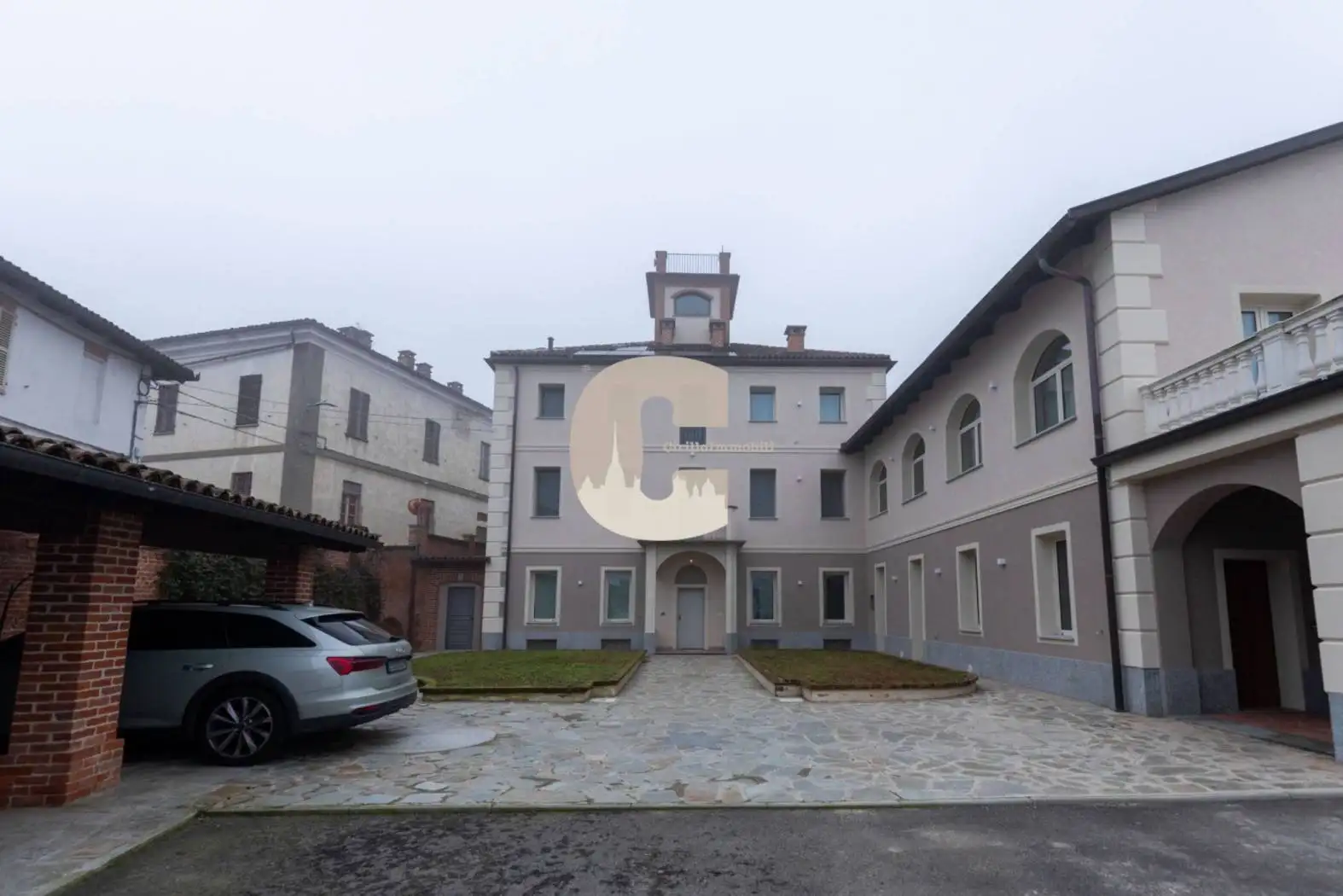 Villa in vendita a Revigliasco d'Asti