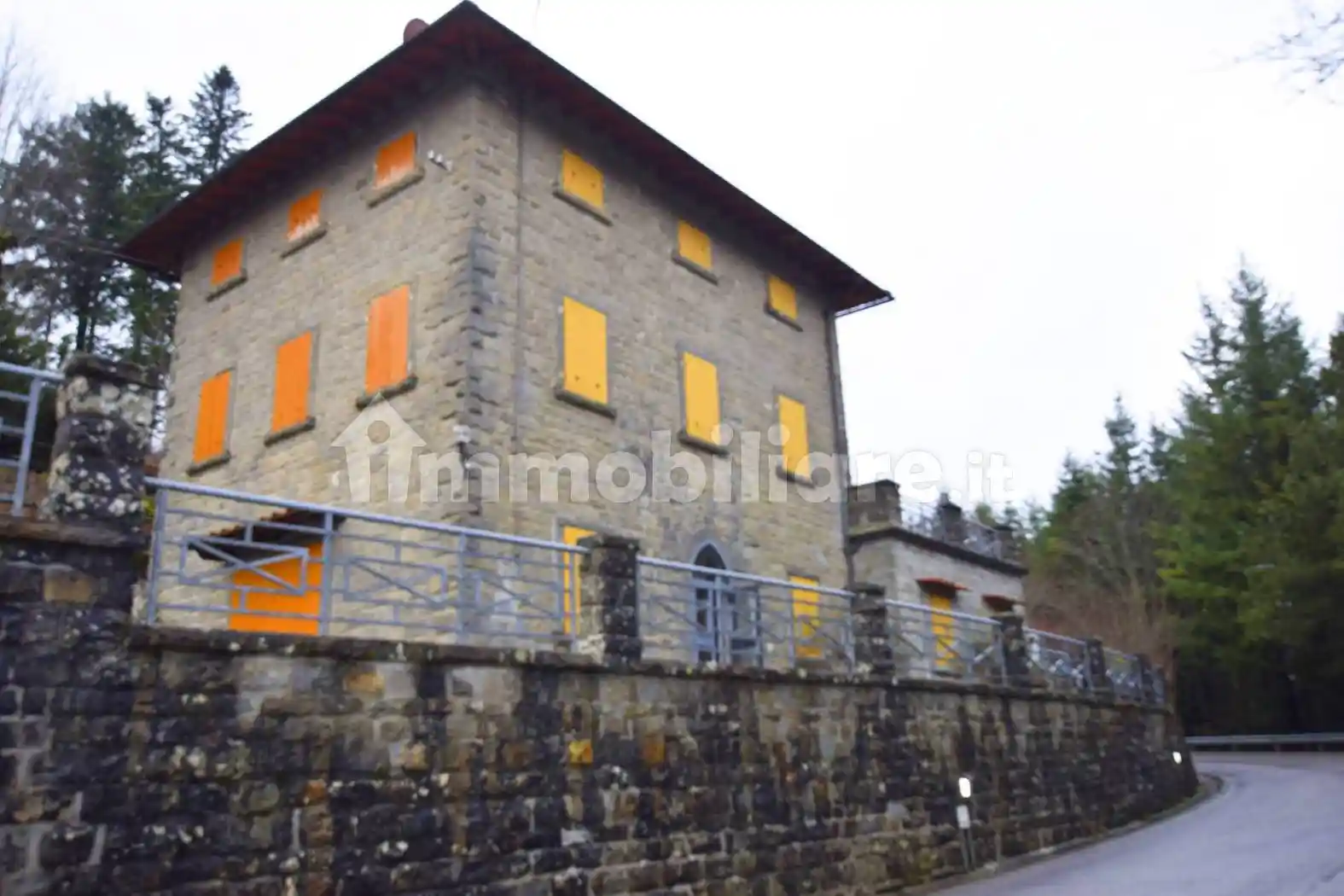 Villa in vendita a Pelago