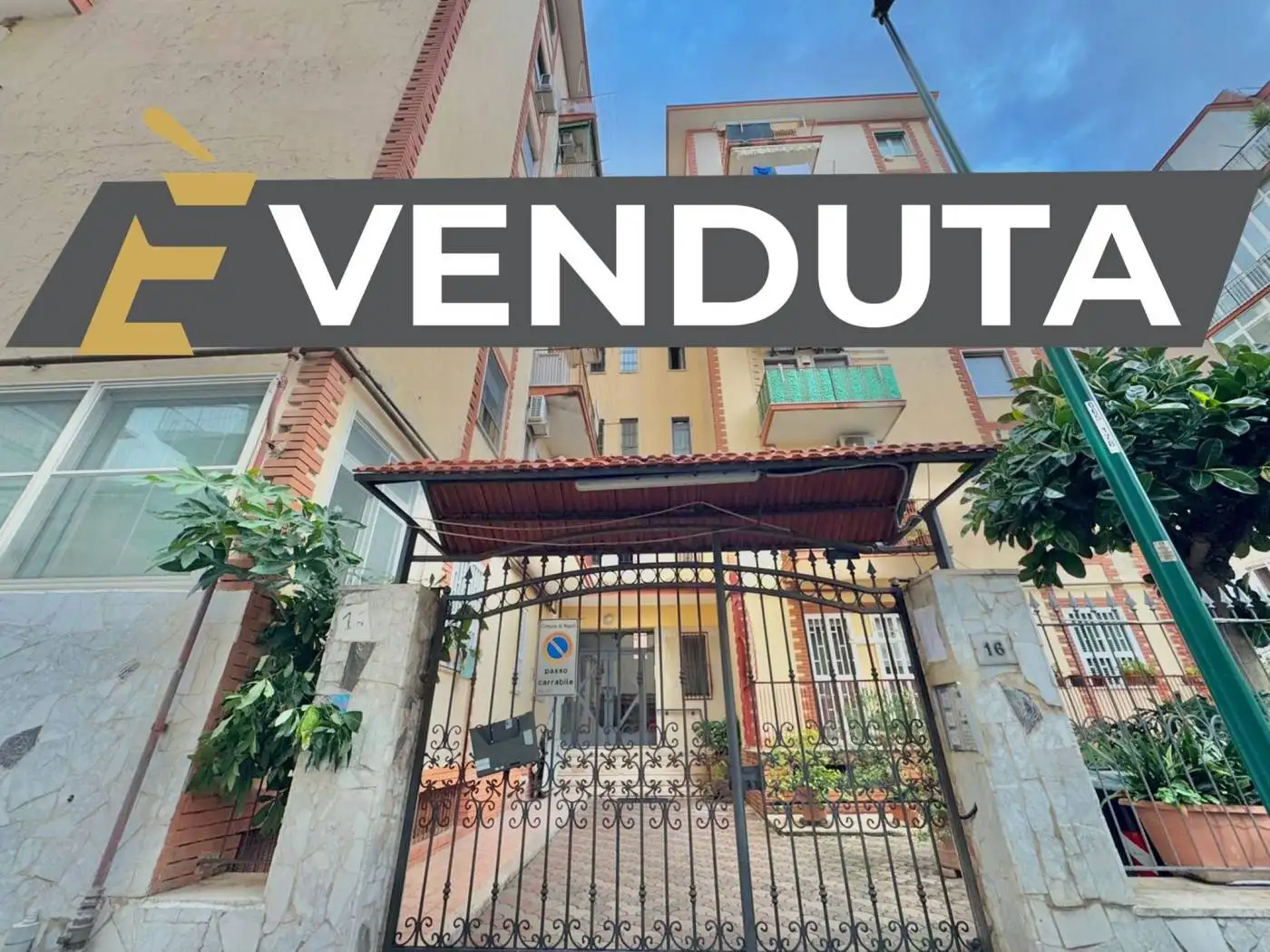 Appartamento in vendita a Napoli