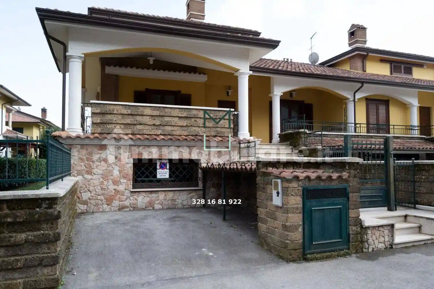 Villa bifamiliare via Rivarano, 12 B, Centro, Monteforte Irpino - foto 2
