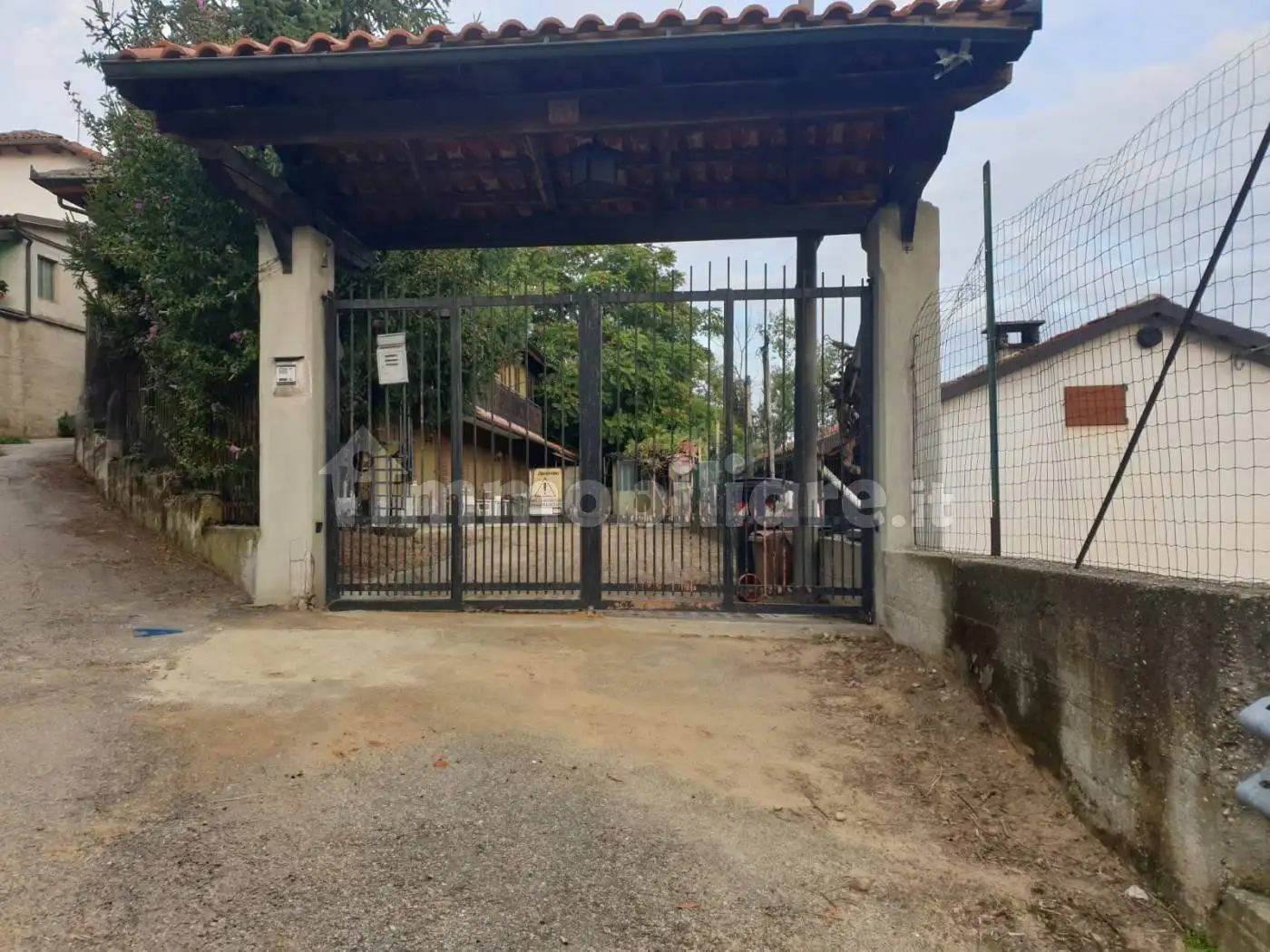 Rustico - Casale in vendita a Asti