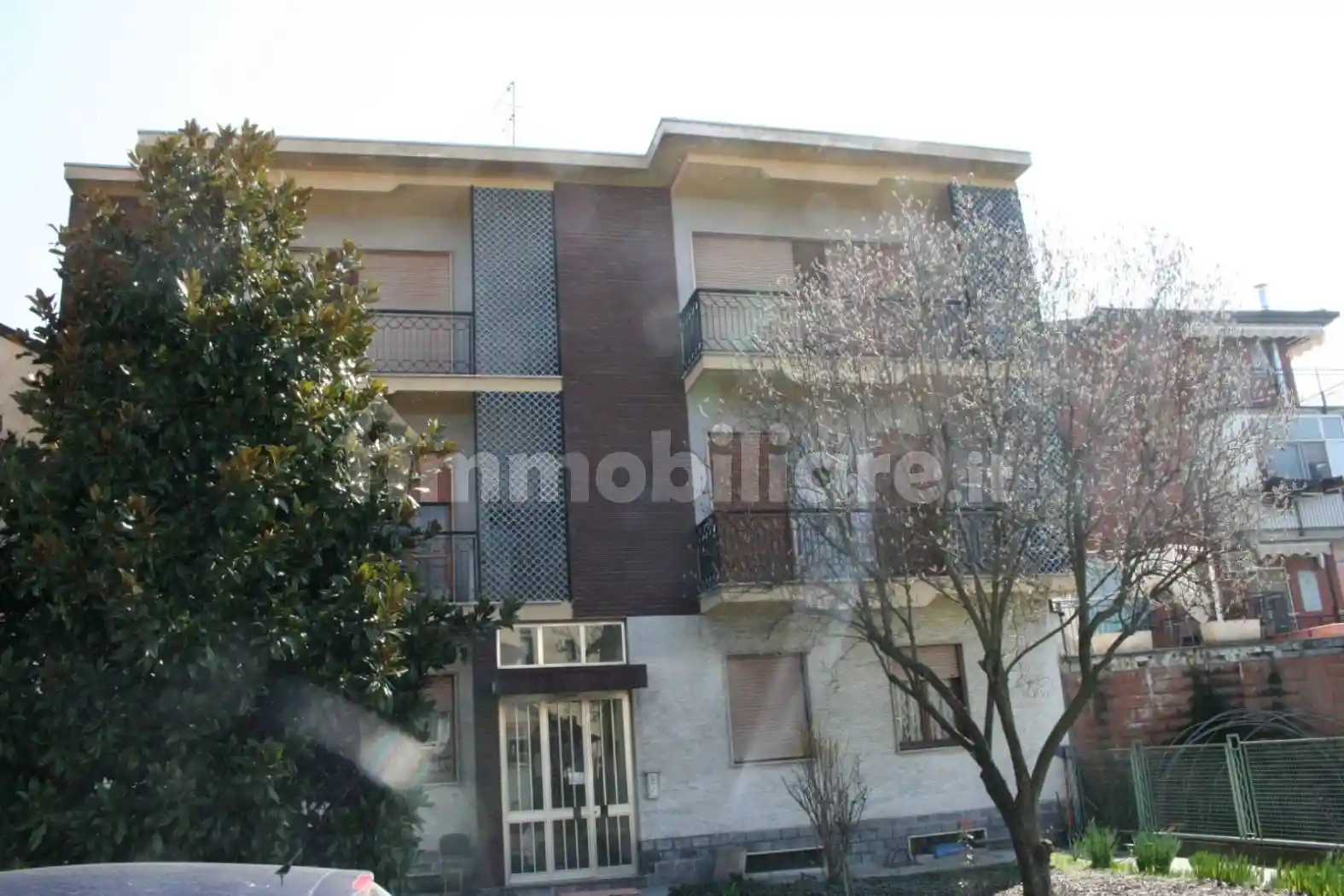 Palazzo - Edificio in vendita a Alessandria