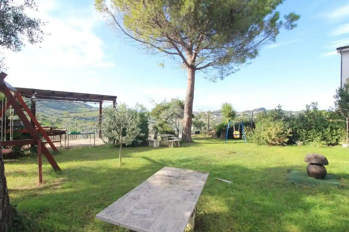 Villa unifamiliare Str. Vicinale San Michele 79, Colle del Telegrafo - Colle Scorrano, Pescara - foto 4