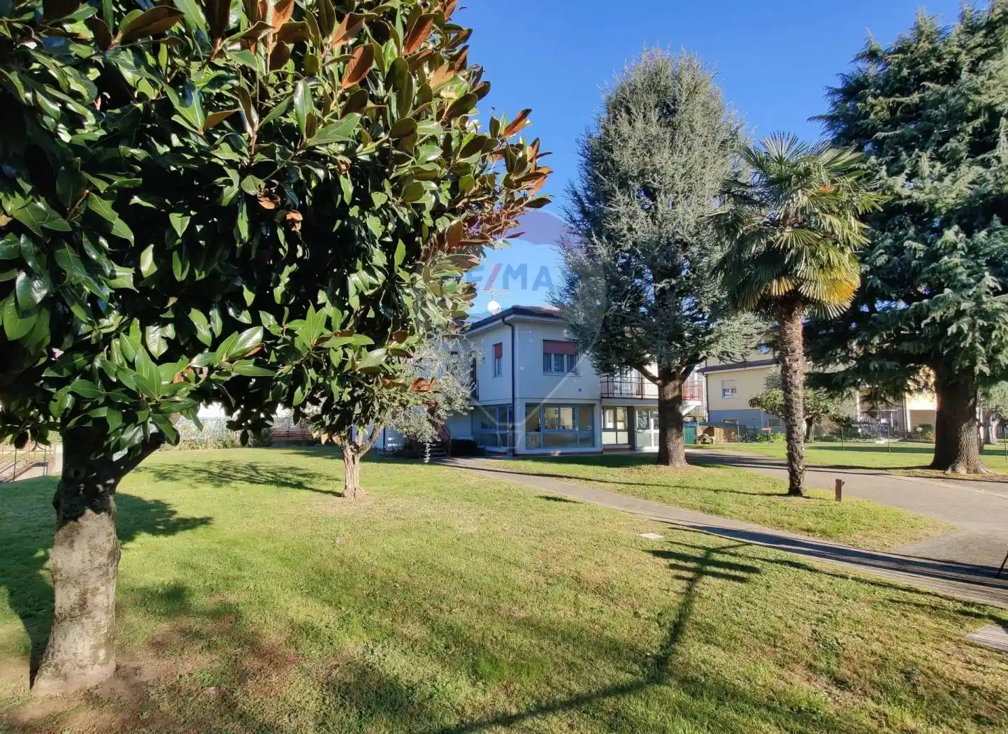 Villa in vendita a Brembate di Sopra