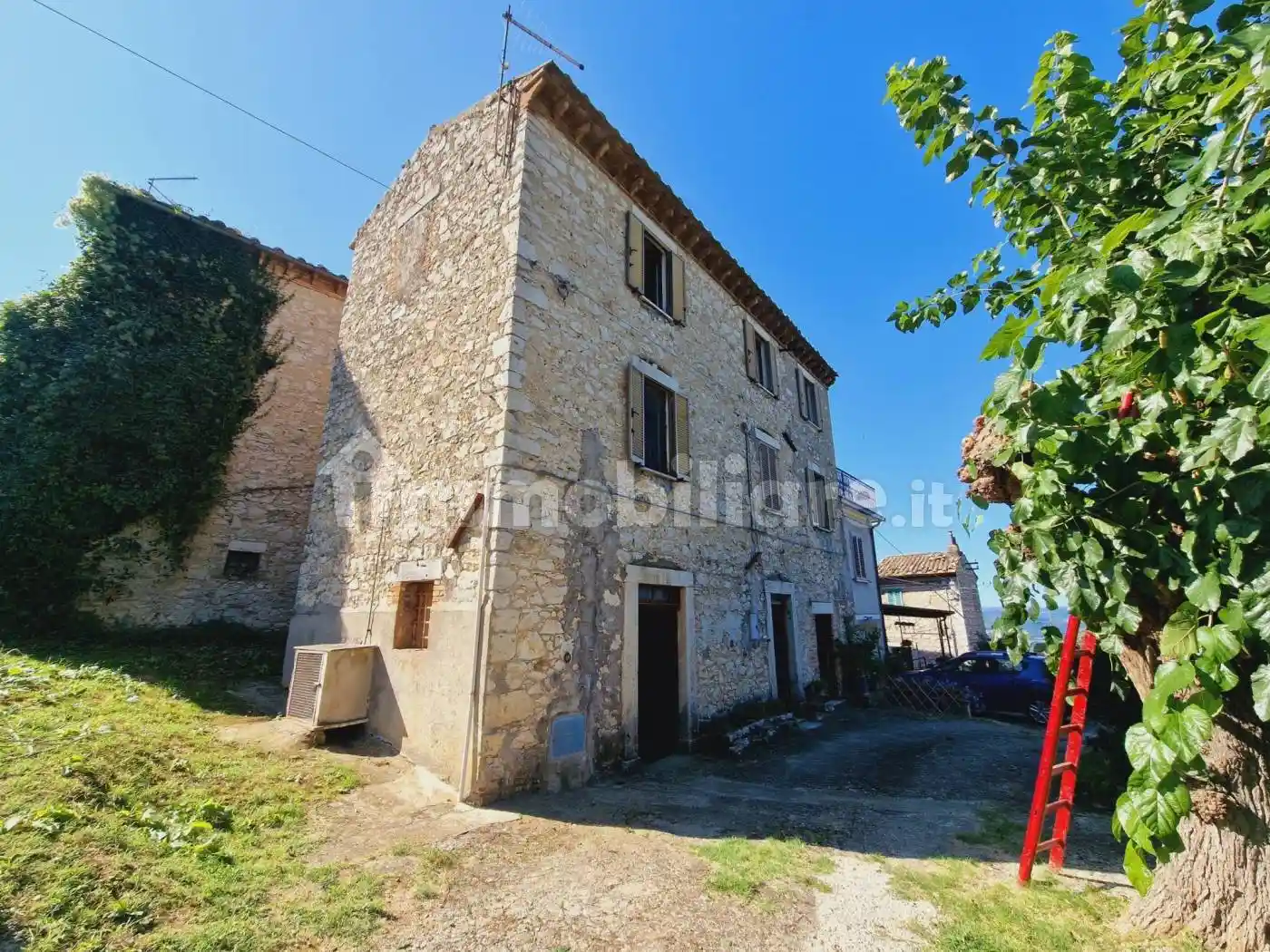 Casa indipendente in vendita a Guardea