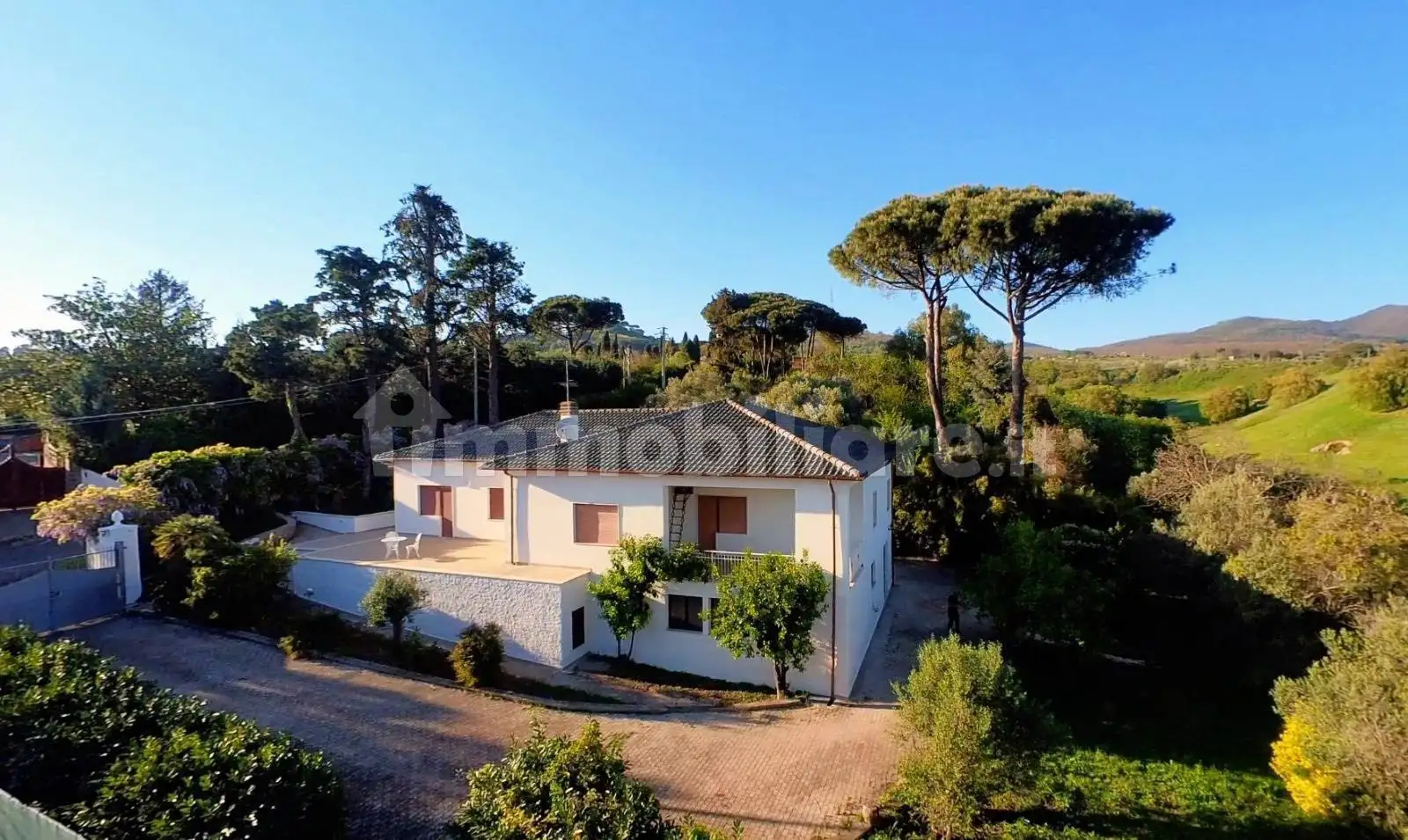 Villa in vendita a Genzano di Roma