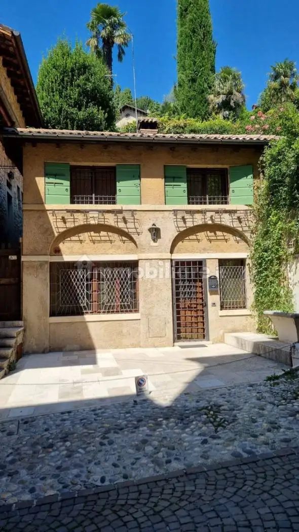 Casa indipendente in affitto a Asolo