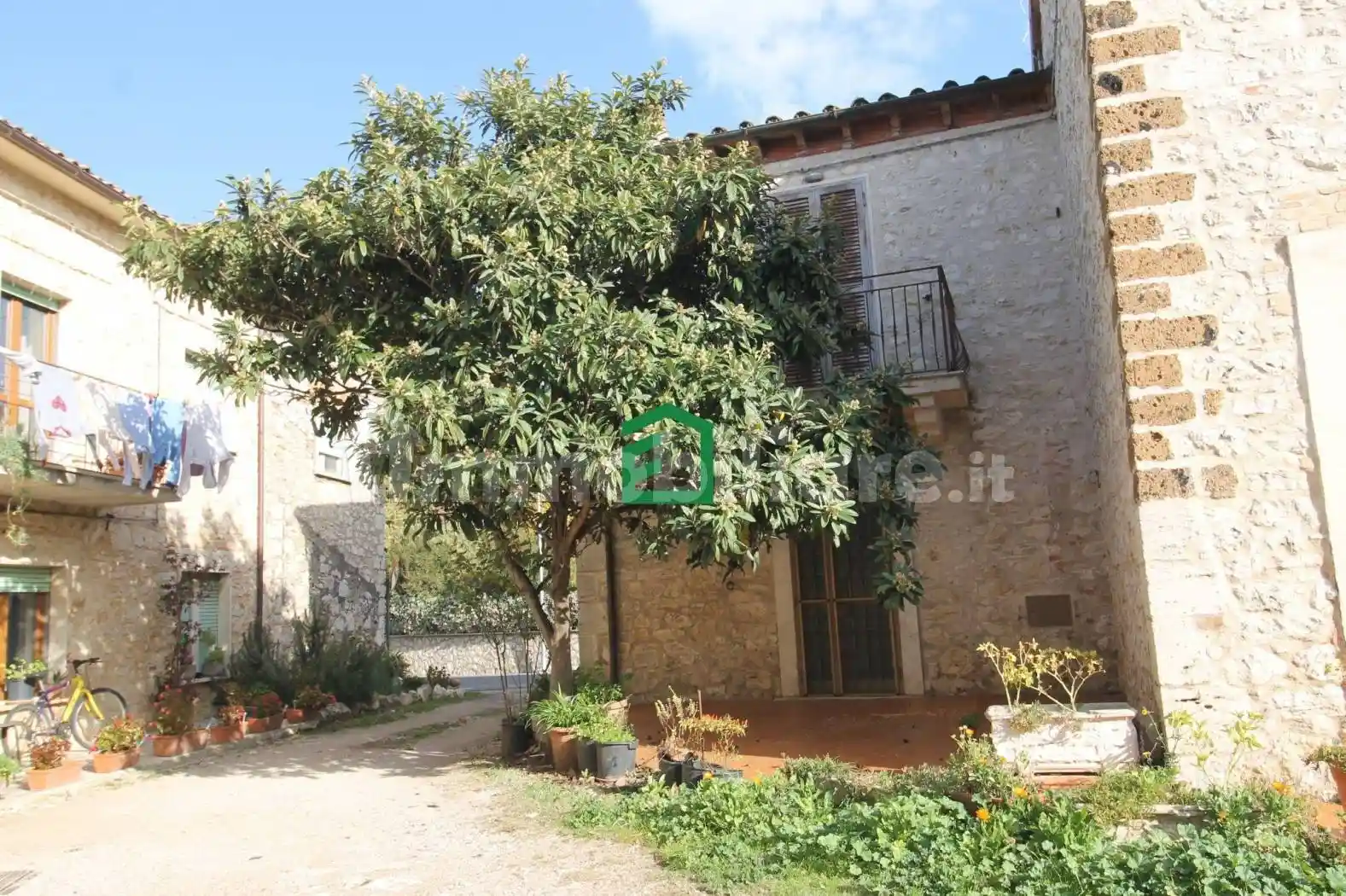 Casa indipendente in vendita a Guardea